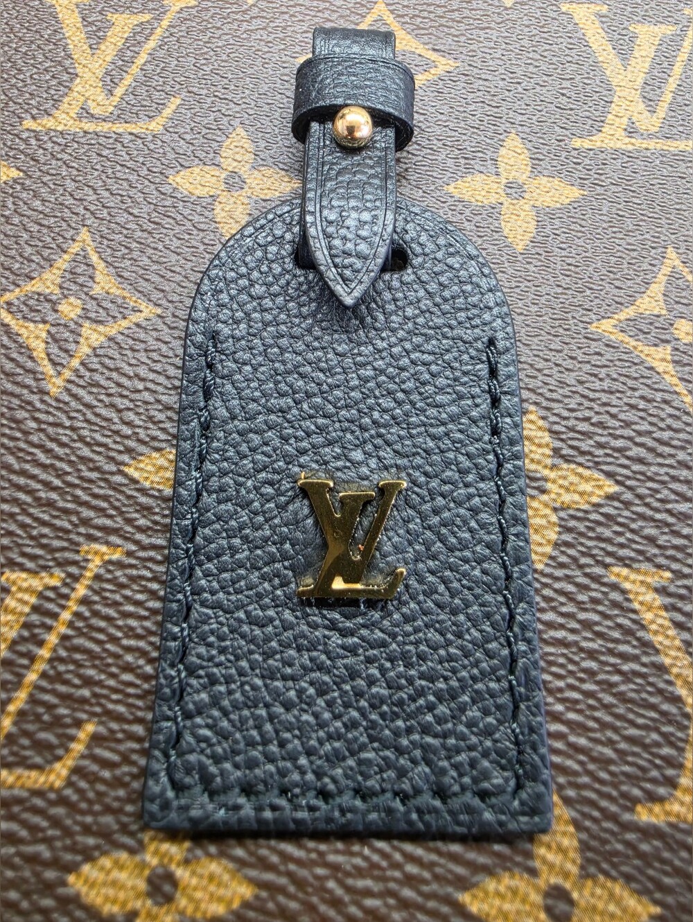 Louis Vuitton Black Pebbled Leather Name Tag with Gold LV Accent